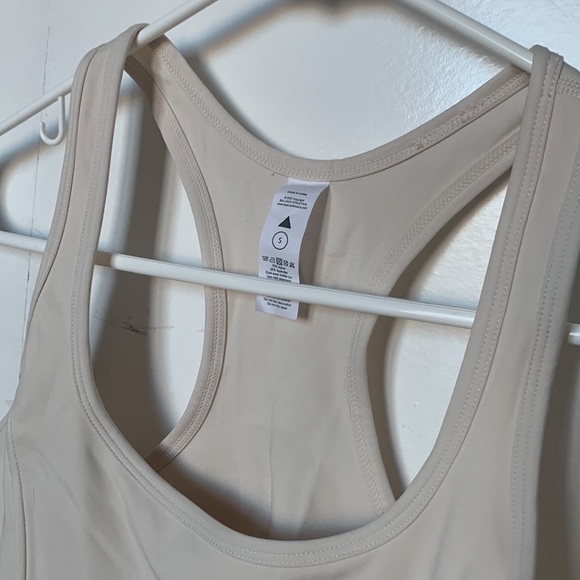 Vitality Roam Tank - Picture 2 of 3